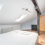 Navratilova Residence