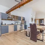 Navratilova Residence