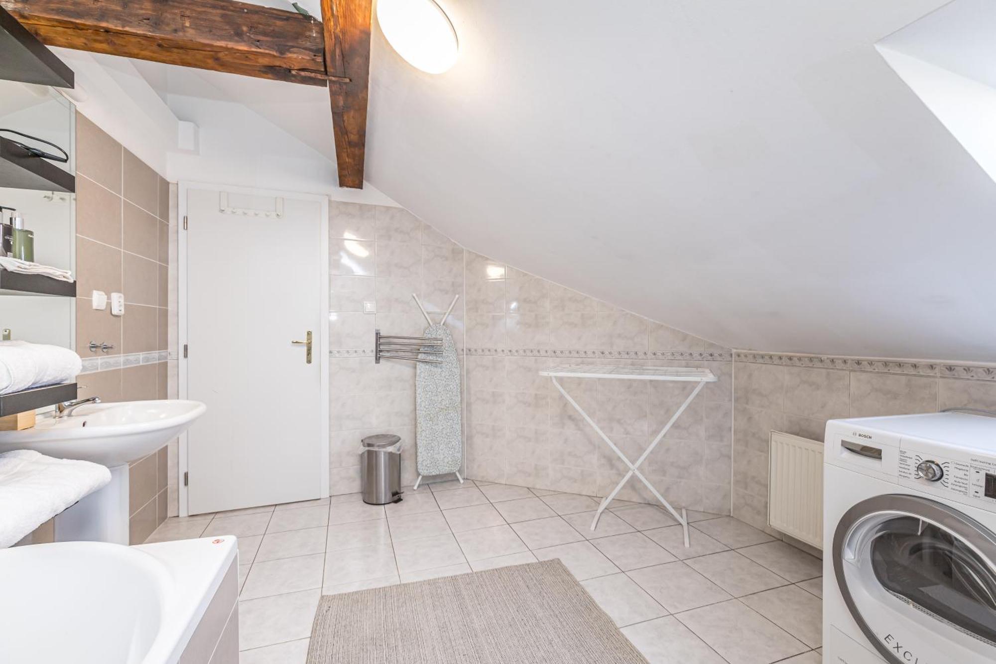 Navratilova Apartment