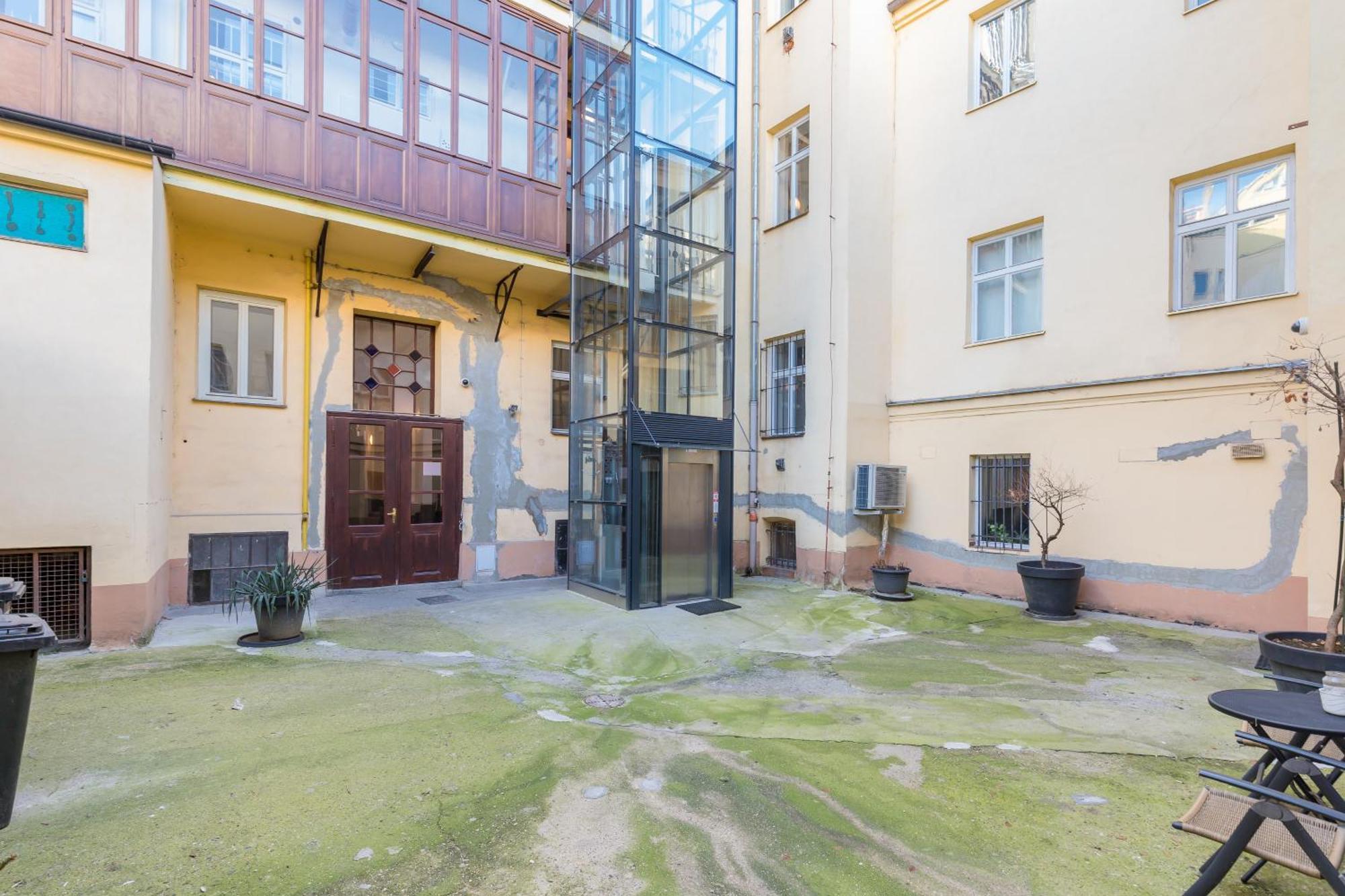 Apartment Navratilova *